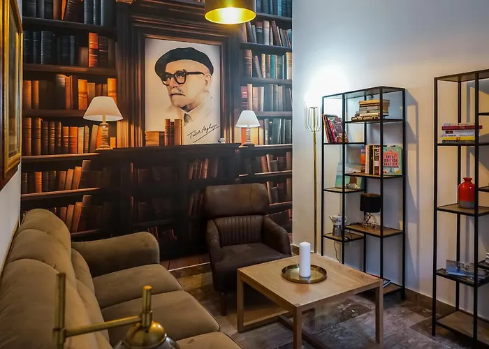 Downtown Tudor Arghezi House Lägenhet