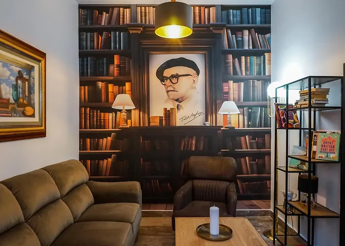 Lägenhet Downtown Tudor Arghezi House